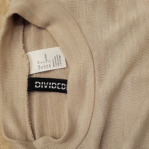 H&M Divided Delicate Knit Crewneck Long-sleeved Dress, Sz 6 - Picture 15 of 16